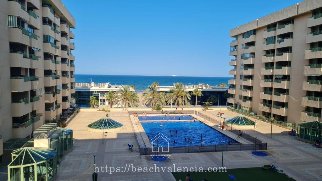 BEACH VALENCIA 7-22 Apartamento en urbanización con piscina con vistas al mar