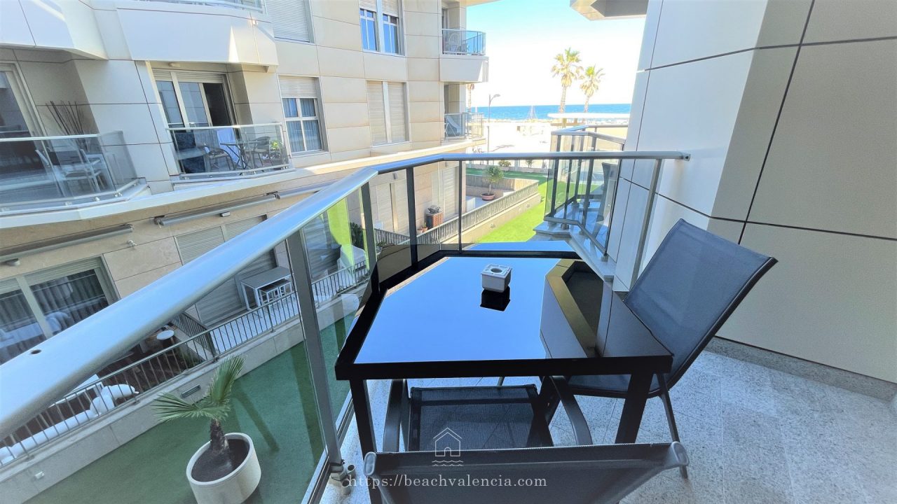 Apartamento con terraza y vistas al mar A40-13